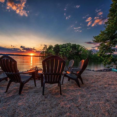 Lake Norman Hideaway Mooresville Exterior photo